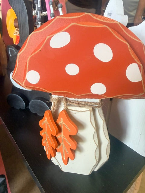 Distressed Wooden Mushroom with Leaves | Fall Mushroom Decor