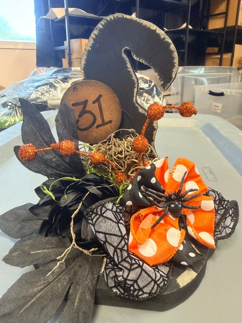 Wood Witch Hat Halloween Decor β Black Checkerboard Fall Decoration