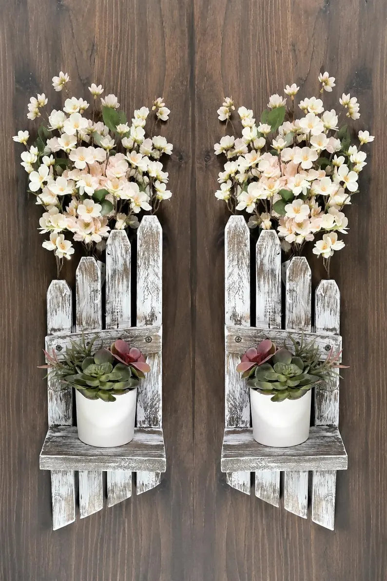 Farmhouse wall sconce