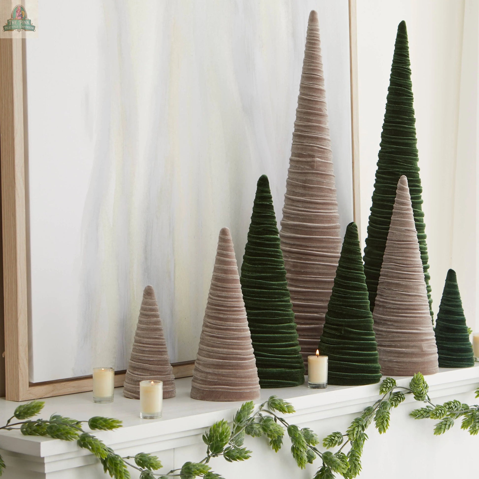 Cones Velvet Set of 4, Best 25 Colors, Spring tabletop: Red Your Heart's Content
