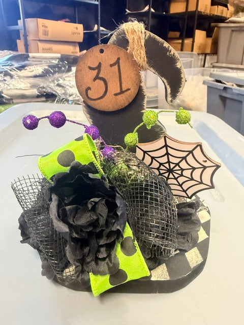 Wood Witch Hat Halloween Decor – Black Checkerboard Fall Decoration