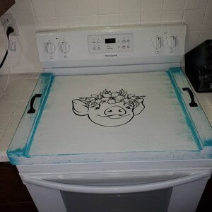 Neutral Floral Stove Cover | Wooden Noodle Board | Farmhouse Kitchen Decor