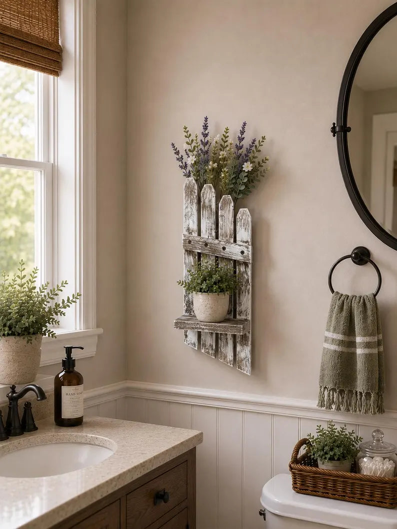 Farmhouse wall sconce