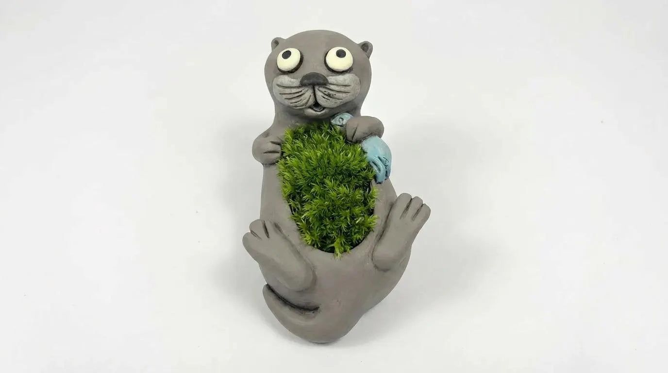 Oki Otter Blobhouse Planter